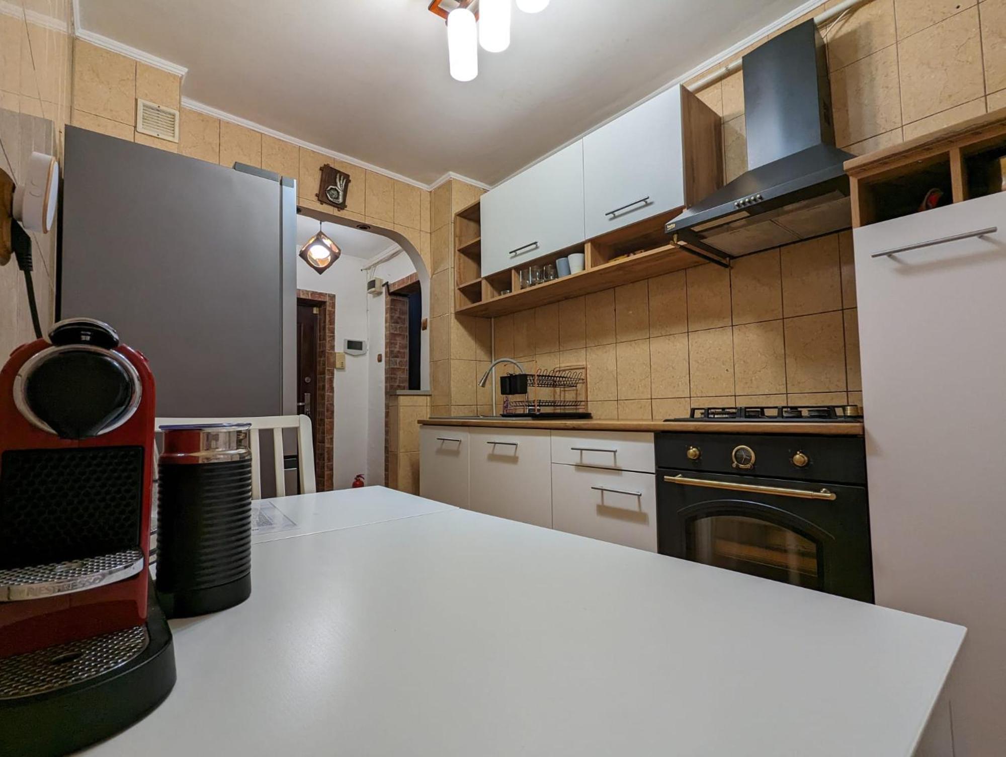 Modern Oasis With A Cozy Fireplace Your Stylish Apartment Minutes From Downtown Bukarest Exterior foto